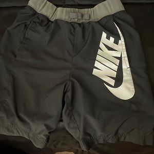 Gently worn boy Nike shorts like brand new!